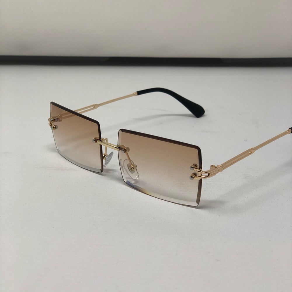 Y2k sunnies - Picture 3 of 3